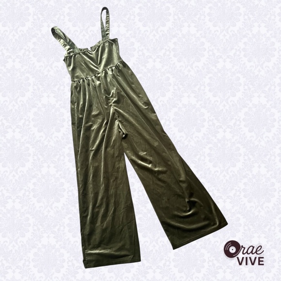 Cider Green Velvet V-Wired Jumpsuit [W/XS/2] - Picture 2 of 5